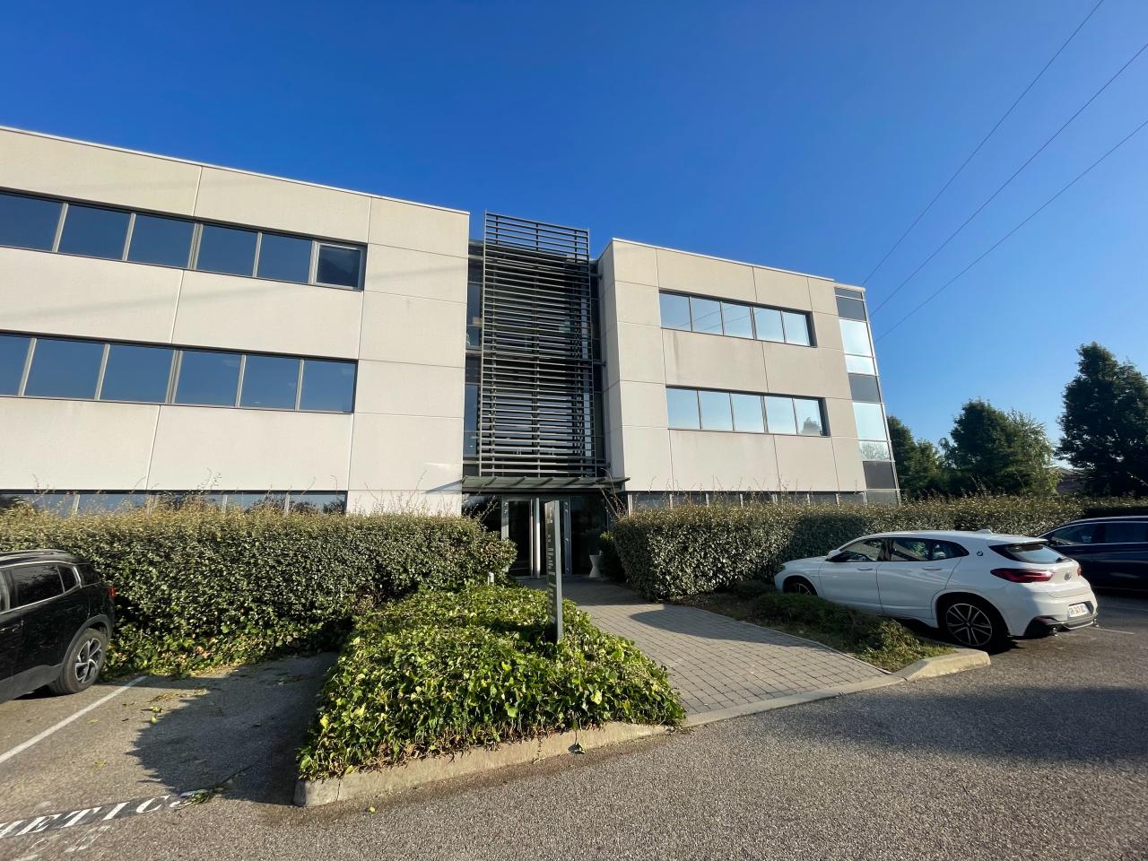 Bureau Dardilly 235m² Location bureau Dardilly Rhône OLBUR2426368 1